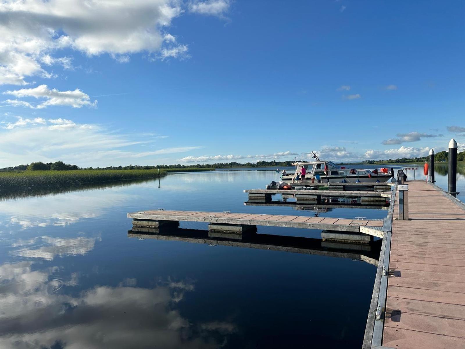Home Near The River Shannon Rooskey Ngoại thất bức ảnh
