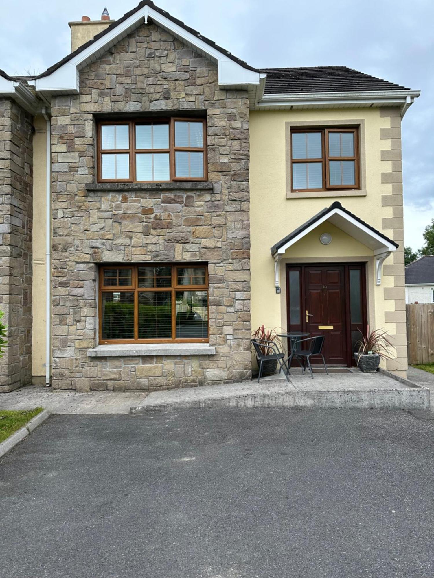 Home Near The River Shannon Rooskey Ngoại thất bức ảnh