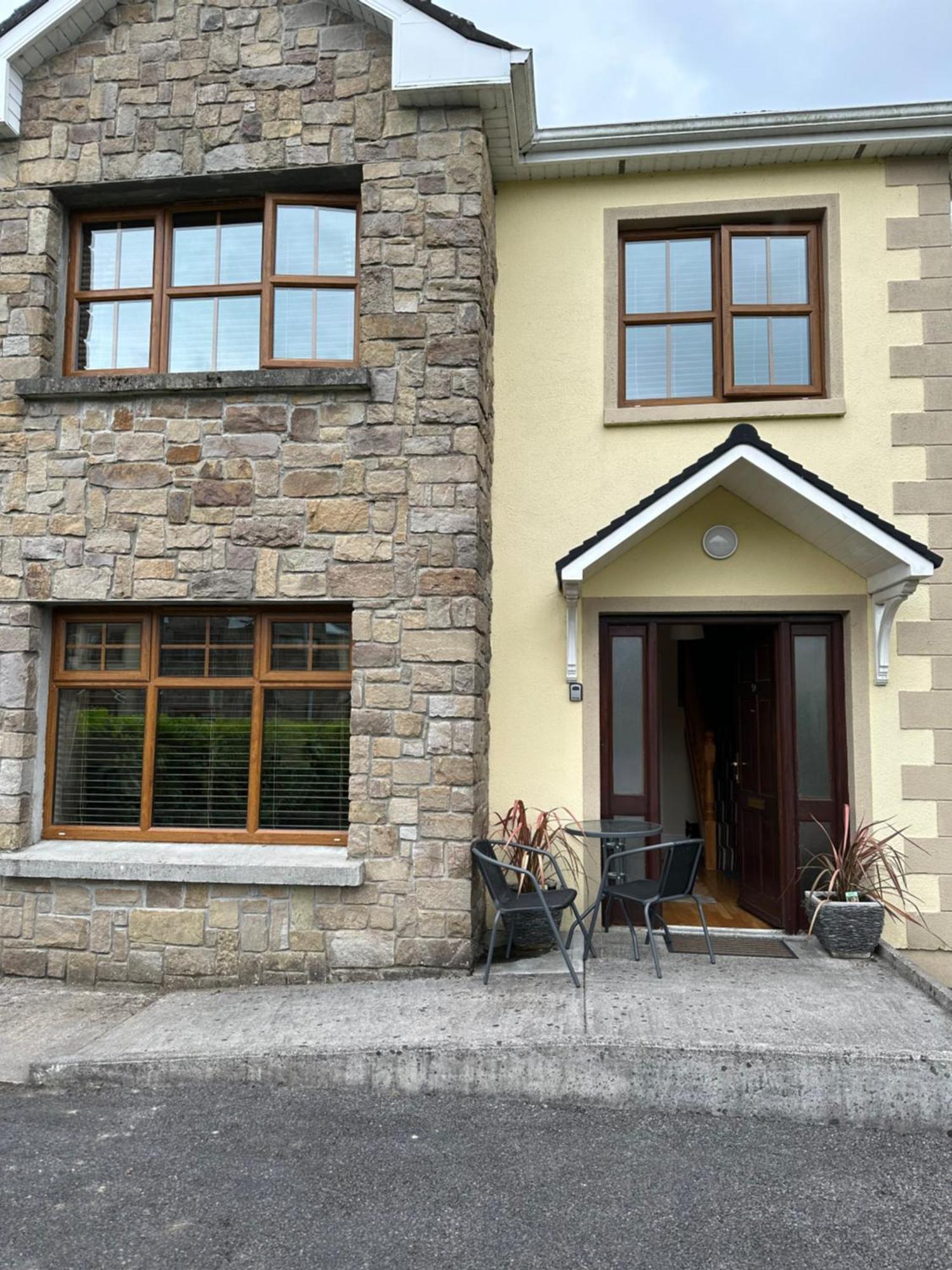 Home Near The River Shannon Rooskey Ngoại thất bức ảnh